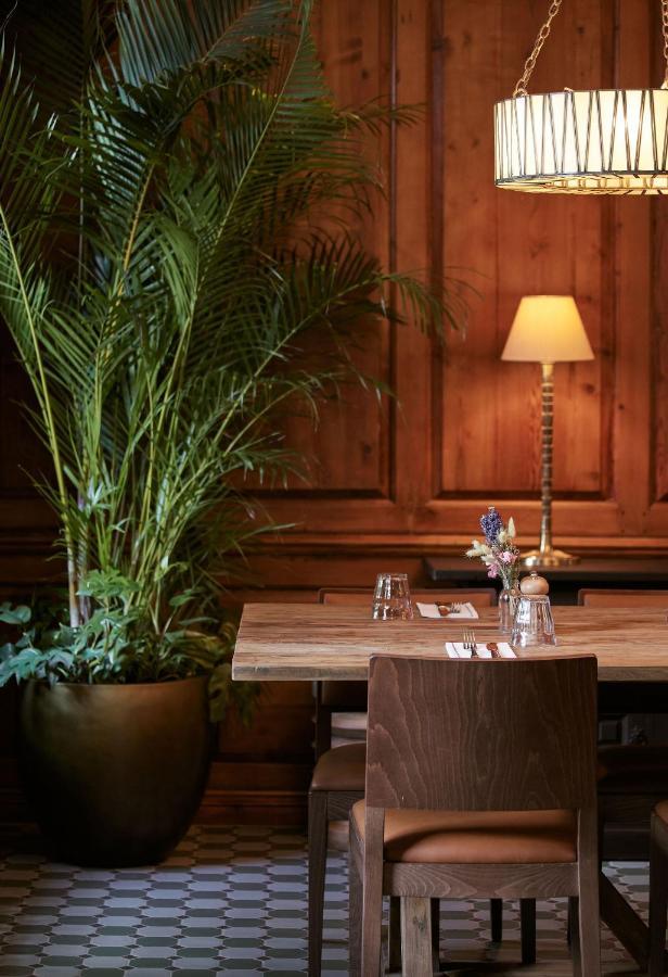 The Georgian, Haslemere, Surrey Екстер'єр фото