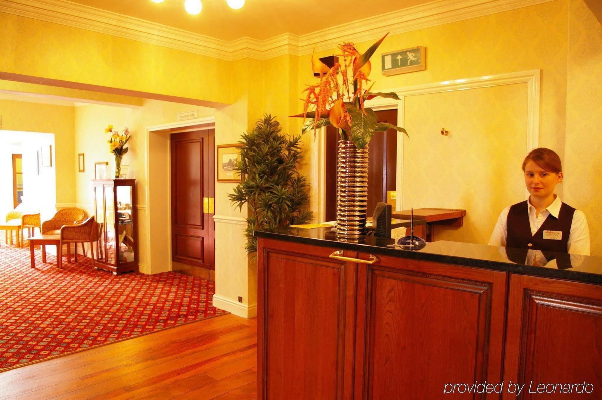 The Georgian, Haslemere, Surrey Інтер'єр фото